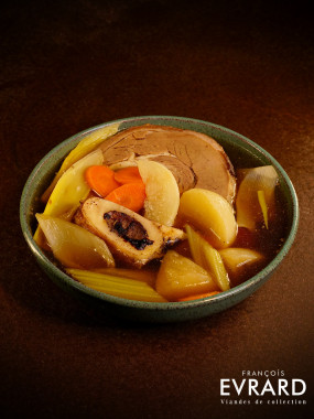 Pot au feu et son os à moelle