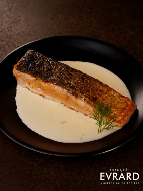 Dos de saumon  beurre blanc