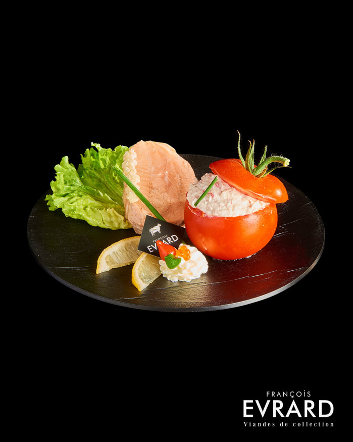 Médaillon de saumon et petite tomate au crabe