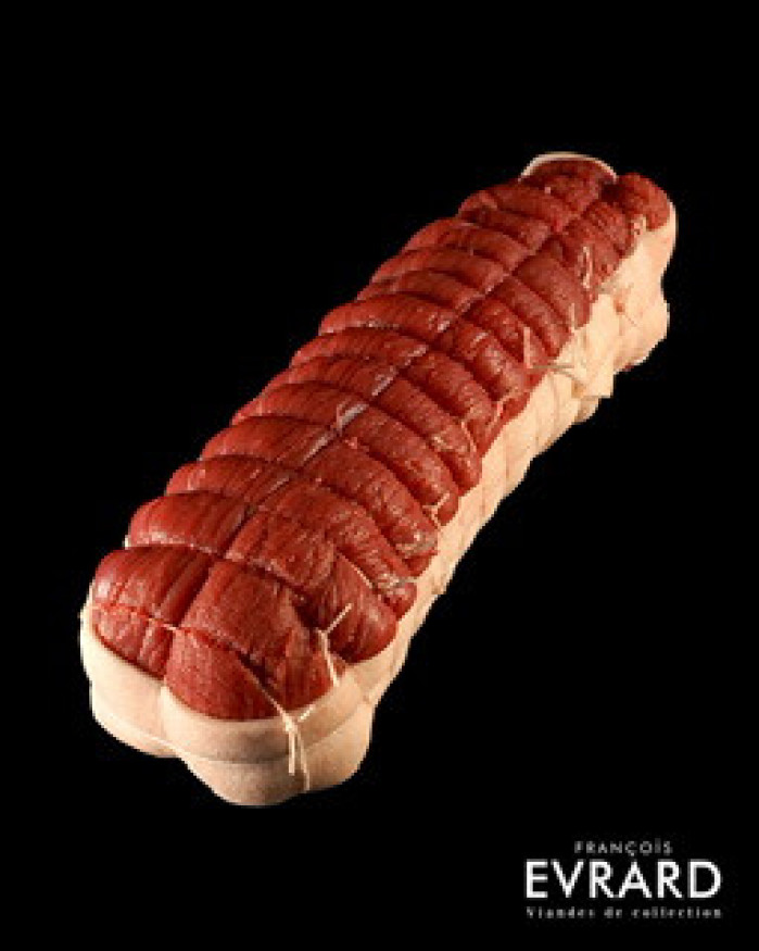 Filet de biche paré ficelé