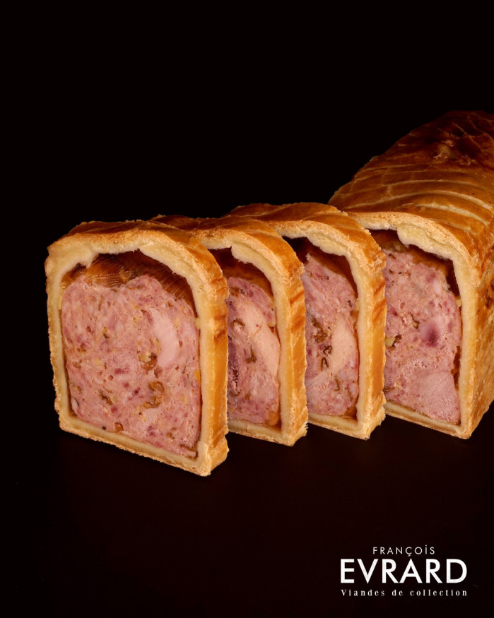 Pâté en croûte de volaille de Bresse aux Morilles  de chez Joseph Sachetat