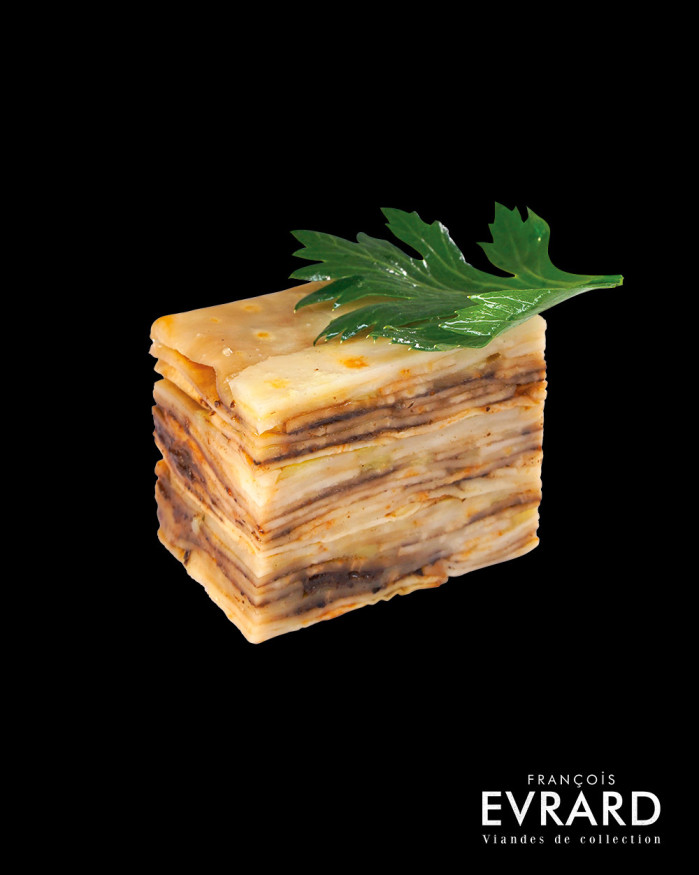 Millefeuille de céleri caramélisé à la truffe et olive noire