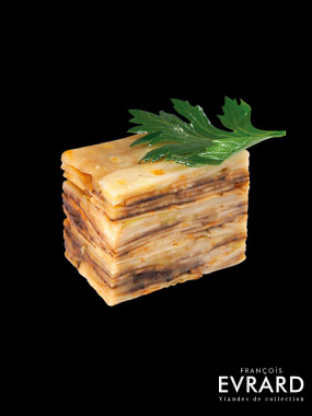 Millefeuille de céleri caramélisé à la truffe et olive noire