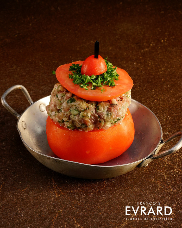 Grosse tomate farcie à cuire