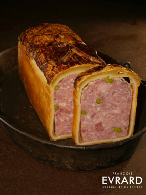 Pâté en croûte de cochon confit