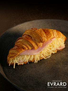 Croissant au jambon